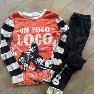 Un Poco Loco Pajama Set Sz 7